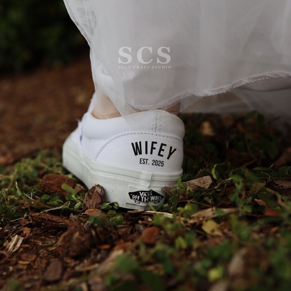 Personalized Wedding Slip-on Shoes for Bride  -  Slip-on Vans - Picture 7 of 9
